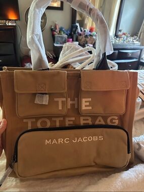Marc Jacobs Camel Brown The Tote Bag with Front Pocket